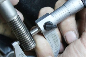 Испытания крепежа на прочность, твердость и надежность